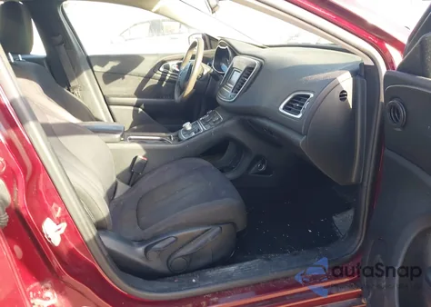 2015 Chrysler 200 Limited z USA, uszkodzony, nr VIN 1C3CCCAB1FN628882